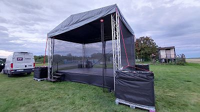 Ground support stage roofing system 6x4m