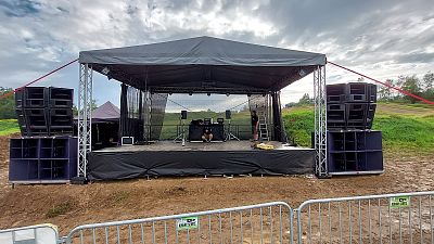 Ground support stage roofing system 8x6m