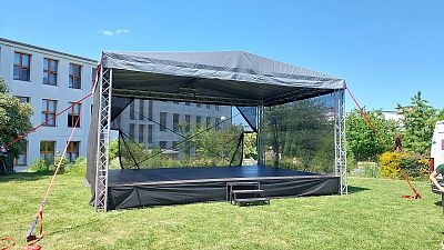 Ground support stage roofing system 8x6m